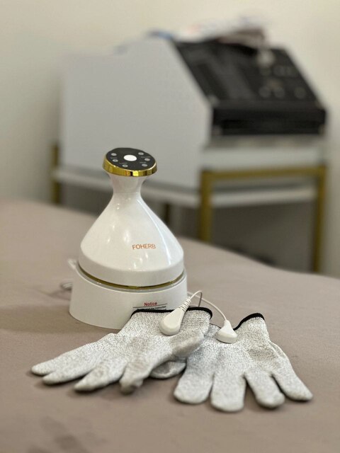 Биоэнергомассажёр БЭМ в спокойной обстановке